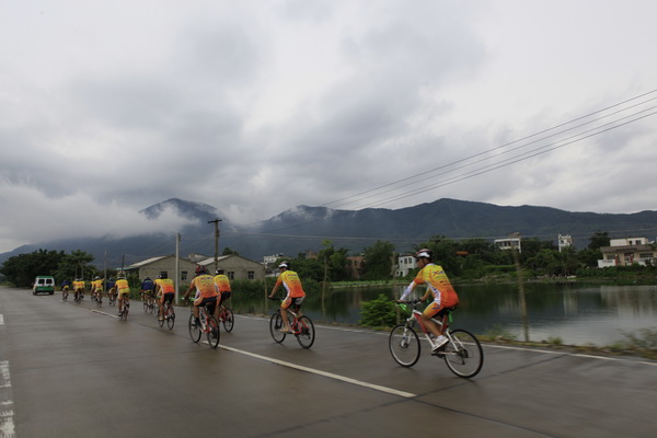 低碳行动 骑行中国