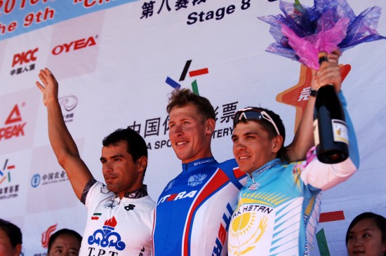 ͼ��-�������г����ڰ�����һ�����������