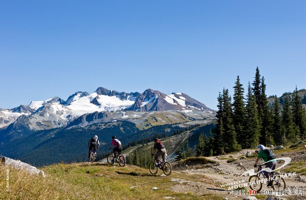 这不仅仅是十首歌,是骑行的生活
