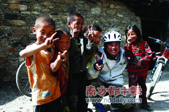 ʫ�������