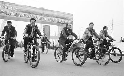 ���� ����