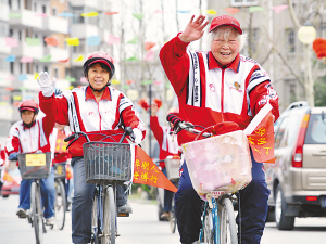 ���Ϧ�������жӿ�����