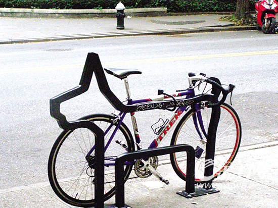 ŦԼ���г�ͣ����