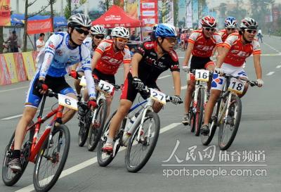 �˶�Ա�ڱ�����