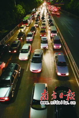 ����󿪳������������г�