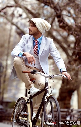 ���г���&rdquo;��ʱ�д��´��佨��