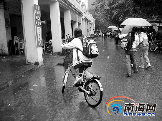 海口禁止小学生骑自行车