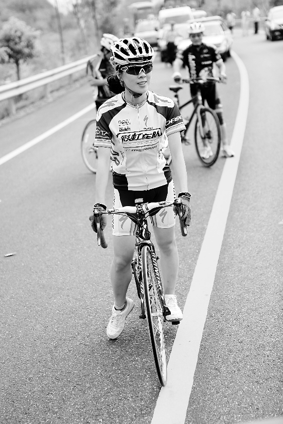 杭州“美女车神”