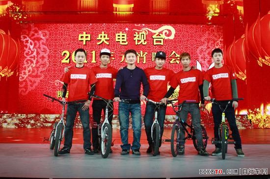 ���޵�������Ԫ������