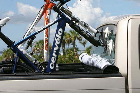 将自行车用吸盘吸在车上——SeaSucker吸盘式自行车架 SeaSucker吸盘式自行车架