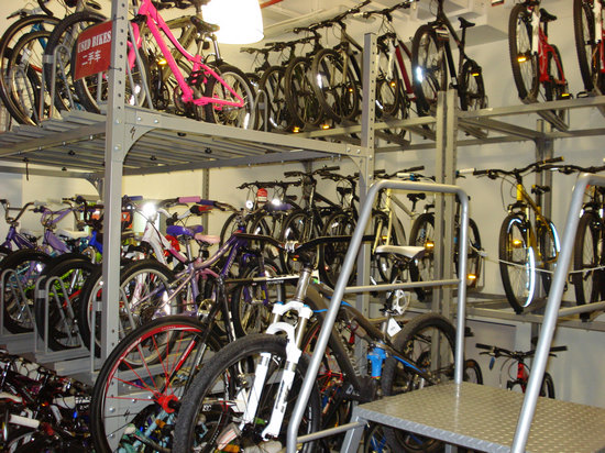 深圳嘉年华拜访斯贝特