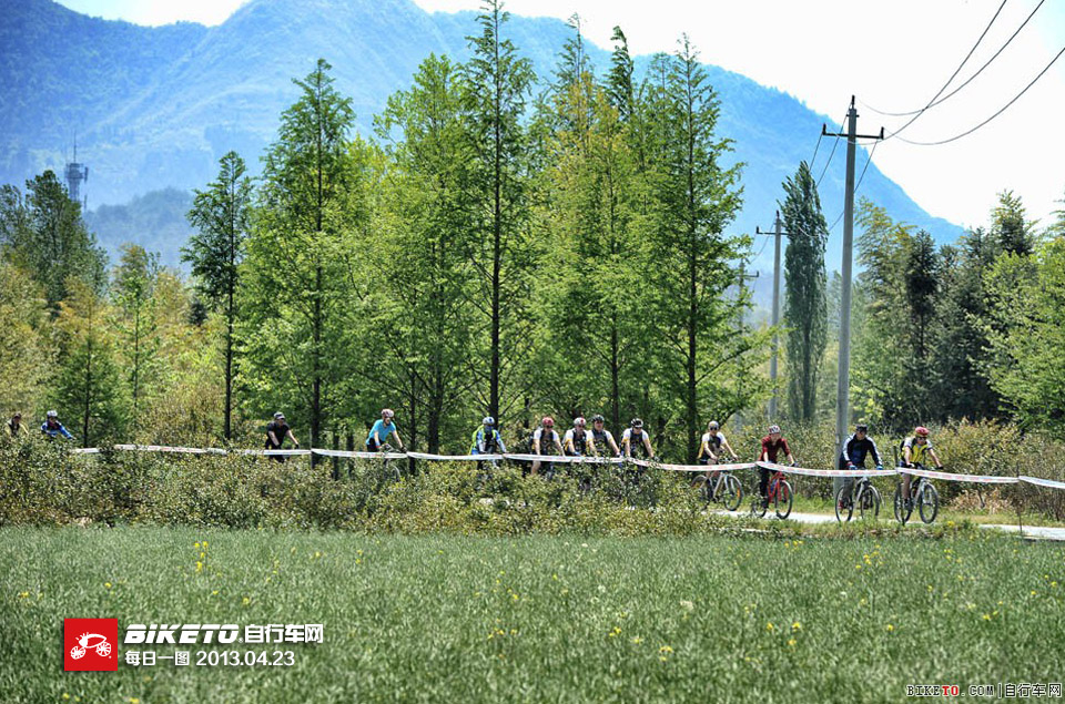 乡间小道,绿意骑行 乡间小道,绿意骑行