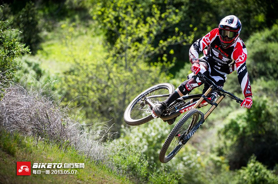 新姿态,新挑战 新姿态,新挑战