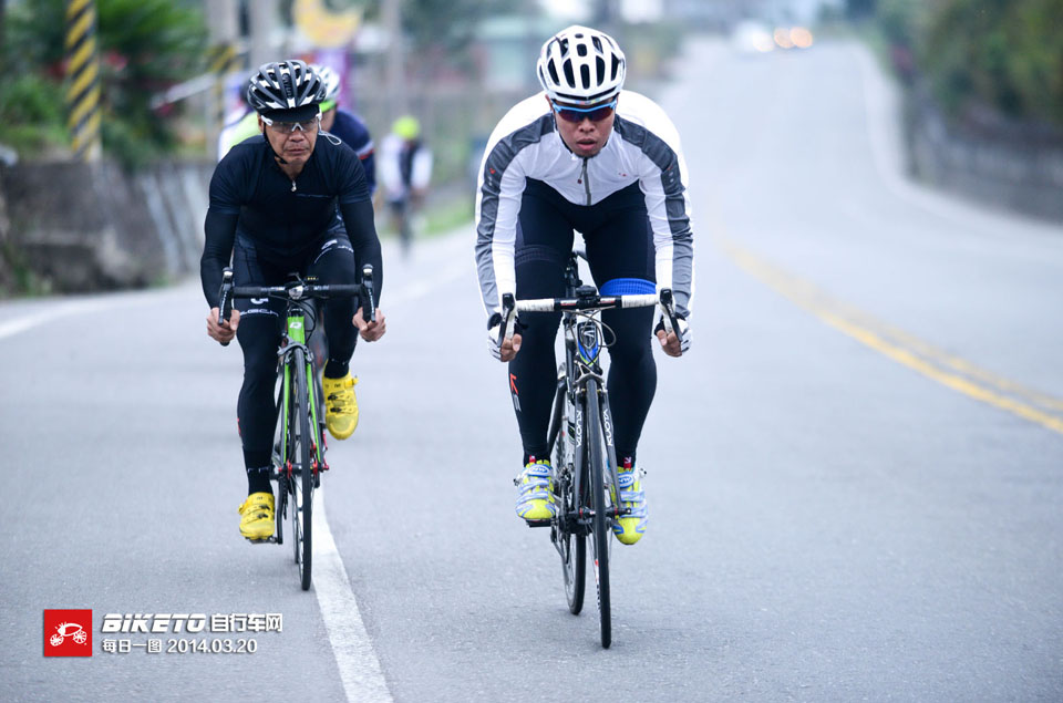 ��ÿ��һͼ��������� ����ֱ׷