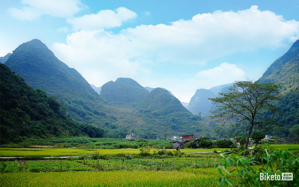自行车美图摄影_BIKETO美骑网【每日一图】骑游在英西峰林 自行车美图摄影_BIKETO美骑网【每日一图】骑游在英西峰林