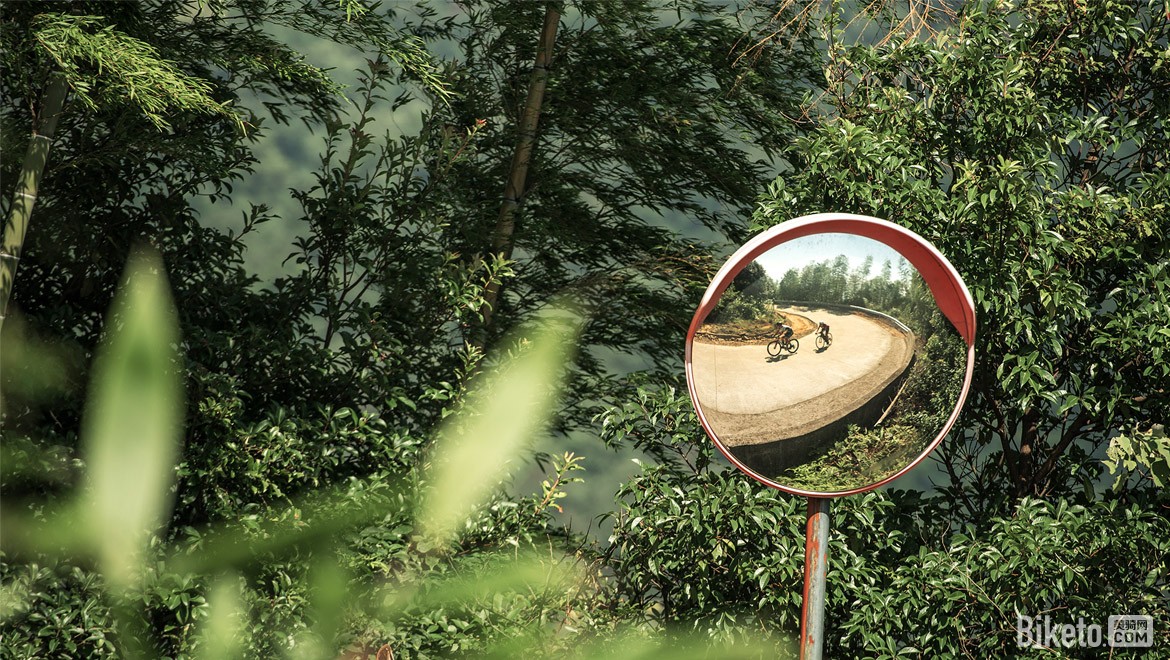 拐个弯就到 拐个弯就到