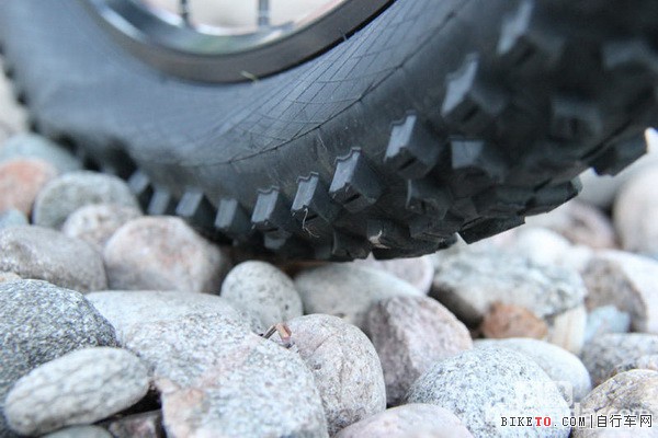 山地车发烧友,如何设定正确的胎压1