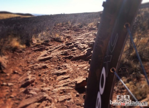 山地车发烧友,如何设定正确的胎压4
