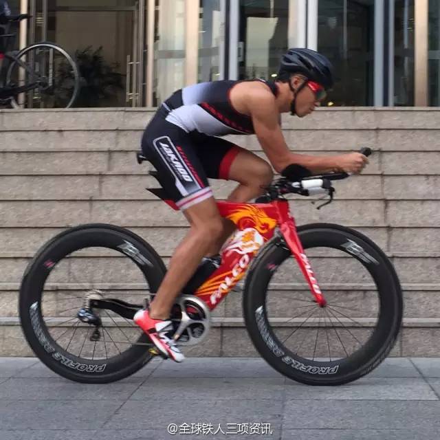 铁人三项 铁人三项