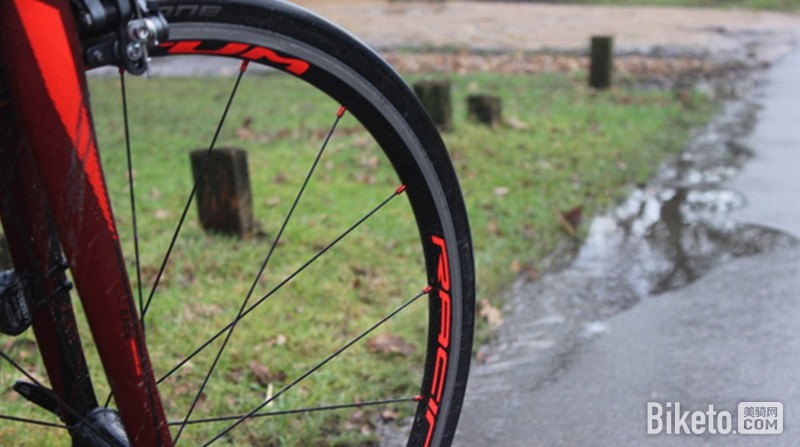 坑洼障碍 坑洼障碍