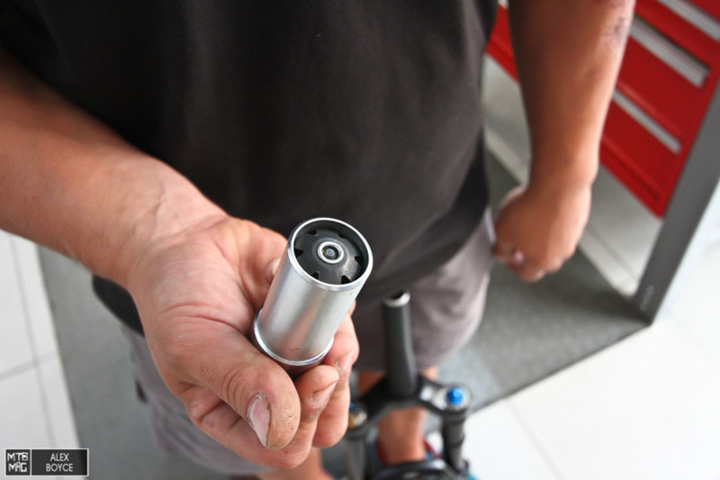 自己动手丰衣足食 山地前叉截管教程 自己动手丰衣足食 山地前叉截管教程