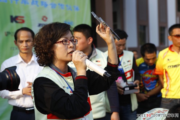 桂盟张课长介绍KMC提供的X10SL黄金链条