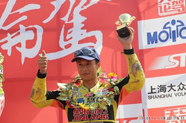 拓步赞助顶级摩托赛事