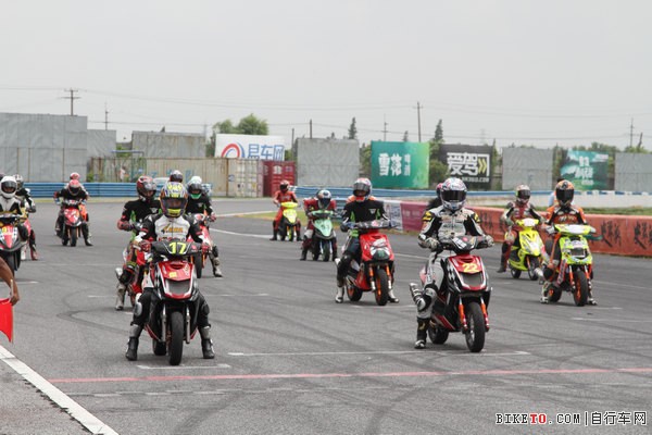 拓步赞助顶级摩托赛事