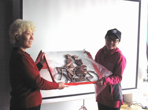 �ݰ��������