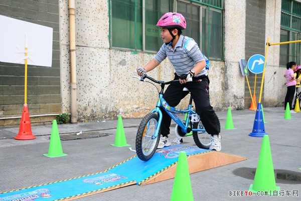 小骑士.jpg 小骑士.jpg