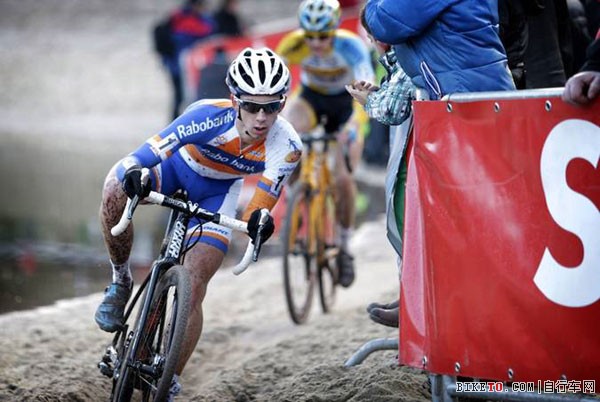 Giant��������Van der Haar��Vos˫�ṫ·ԽҰ�����ҹھ�