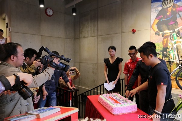 SPECIALIZED������꿪ҵ �ٰ족�����ж����