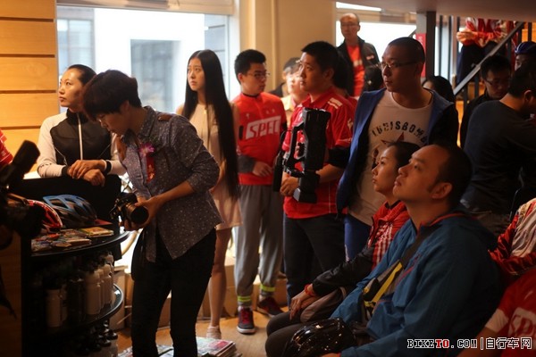 SPECIALIZED������꿪ҵ �ٰ족�����ж����