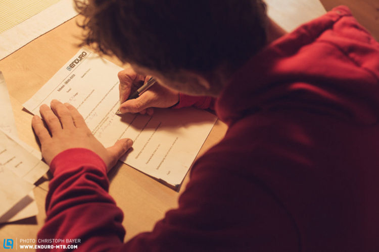 Enduro�����̥