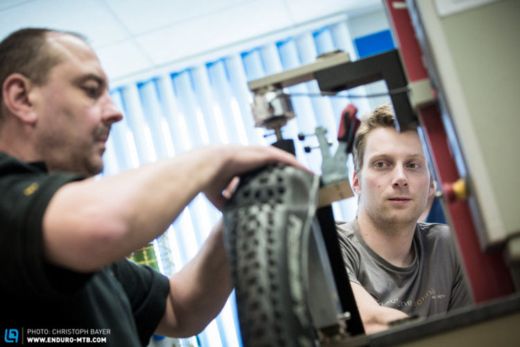 Enduro�����̥