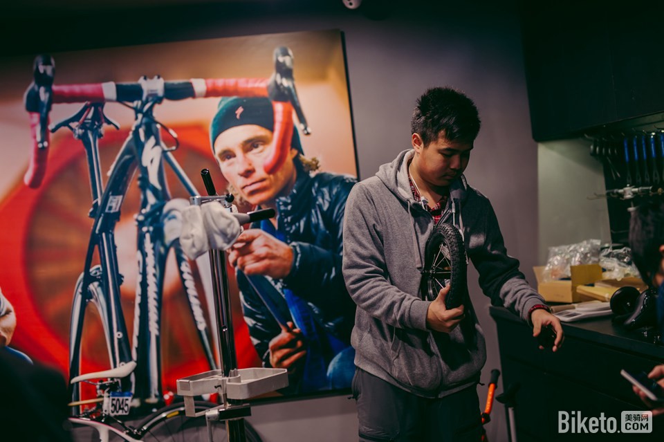 SPECIALIZED浦东车店开业-店内咨询 SPECIALIZED浦东车店开业-店内咨询