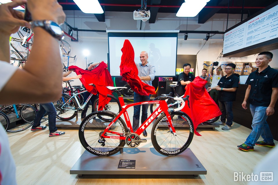 激动人心的揭幕 激动人心的揭幕