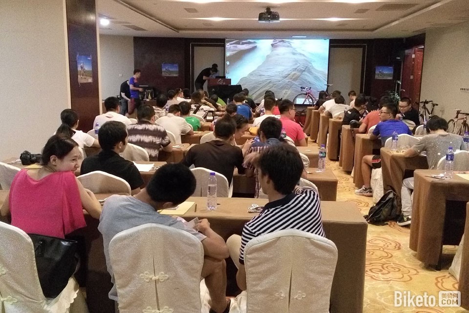 ����ѵ����ѵ