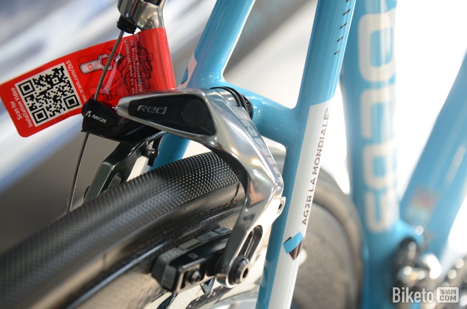 װ������Aero Linkϵͳ��SRAM RED ����