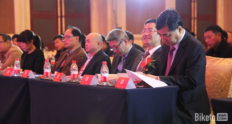 2016�в��𽺾����̴��