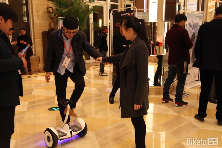 2016�в��𽺾����̴��