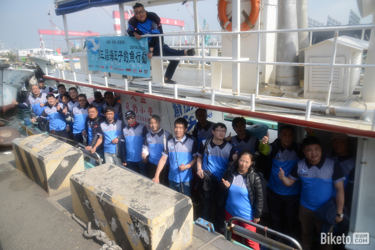 参与活动的业界人士合影 参与活动的业界人士合影