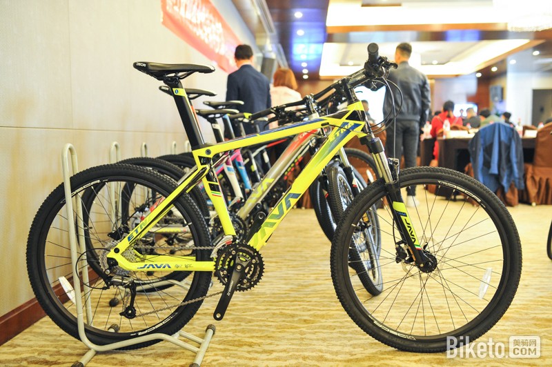 AVA2017春季新品西北区发布会 AVA2017春季新品西北区发布会