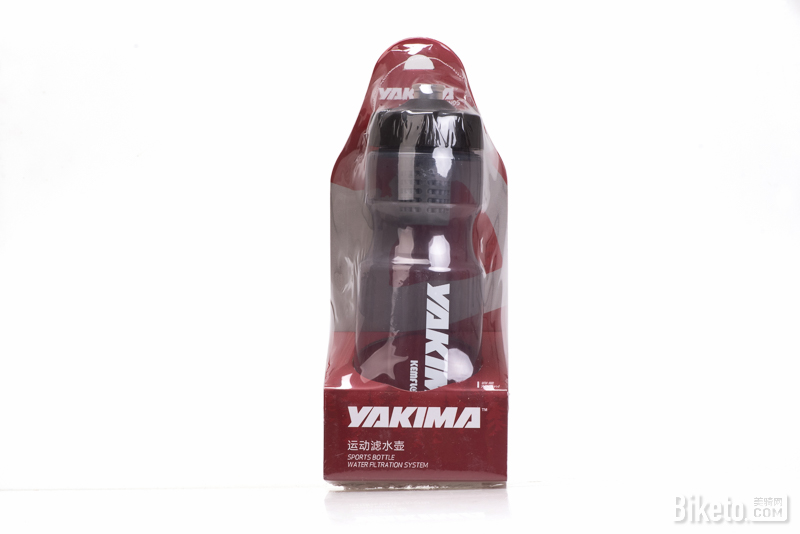 700ml YAKIMA灰色自行车骑行水壶,价值198元。 700ml YAKIMA灰色自行车骑行水壶,价值198元。