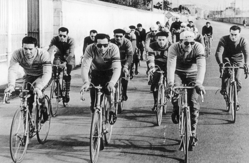 当时不少车手愿意自掏腰包.jpg 当时不少车手愿意自掏腰包.jpg