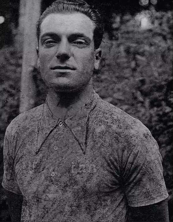 年轻帅气的Faliero Masi 年轻帅气的Faliero Masi