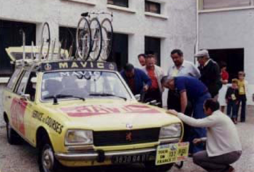 Bruno Gormand鍦ㄦ鏌ヤ粬鐨勫悗鎻磋溅.jpg 4f50684f9361305aa8745a301717a3b8.jpg