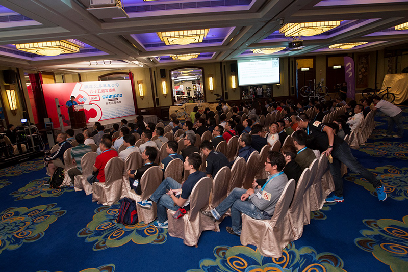 �����ֵܵ���,���г�ҵ��Ƹ��Ϣ,��ļ