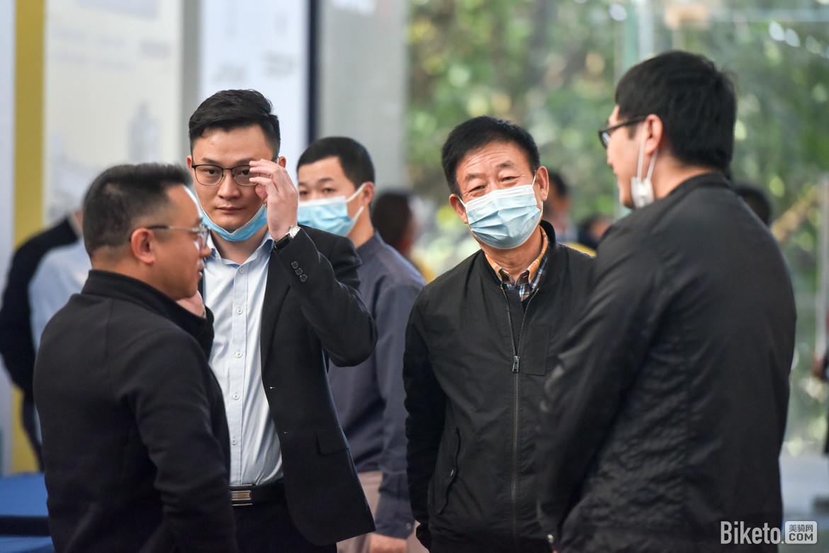 高端两轮产业发展峰会暨广东省自行车电动车行业协会年度晚会