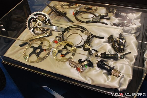 ̨���������г�չ